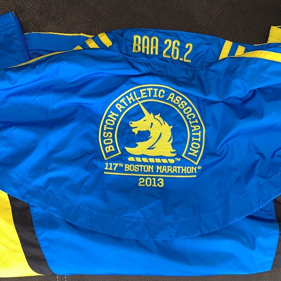 Adidas windbreaker - Picture 2 of 4